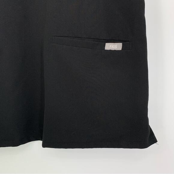 FIGS Casma Three Pocket Scrub Top Black S - Picture 3 of 7